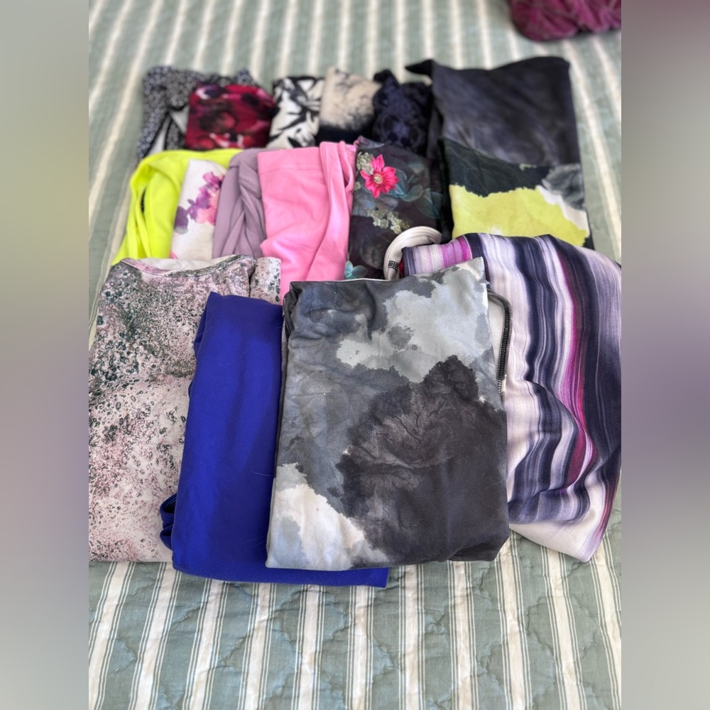 LOT SALE. 16 Lululemon CRB Cool Racerback 6-8
